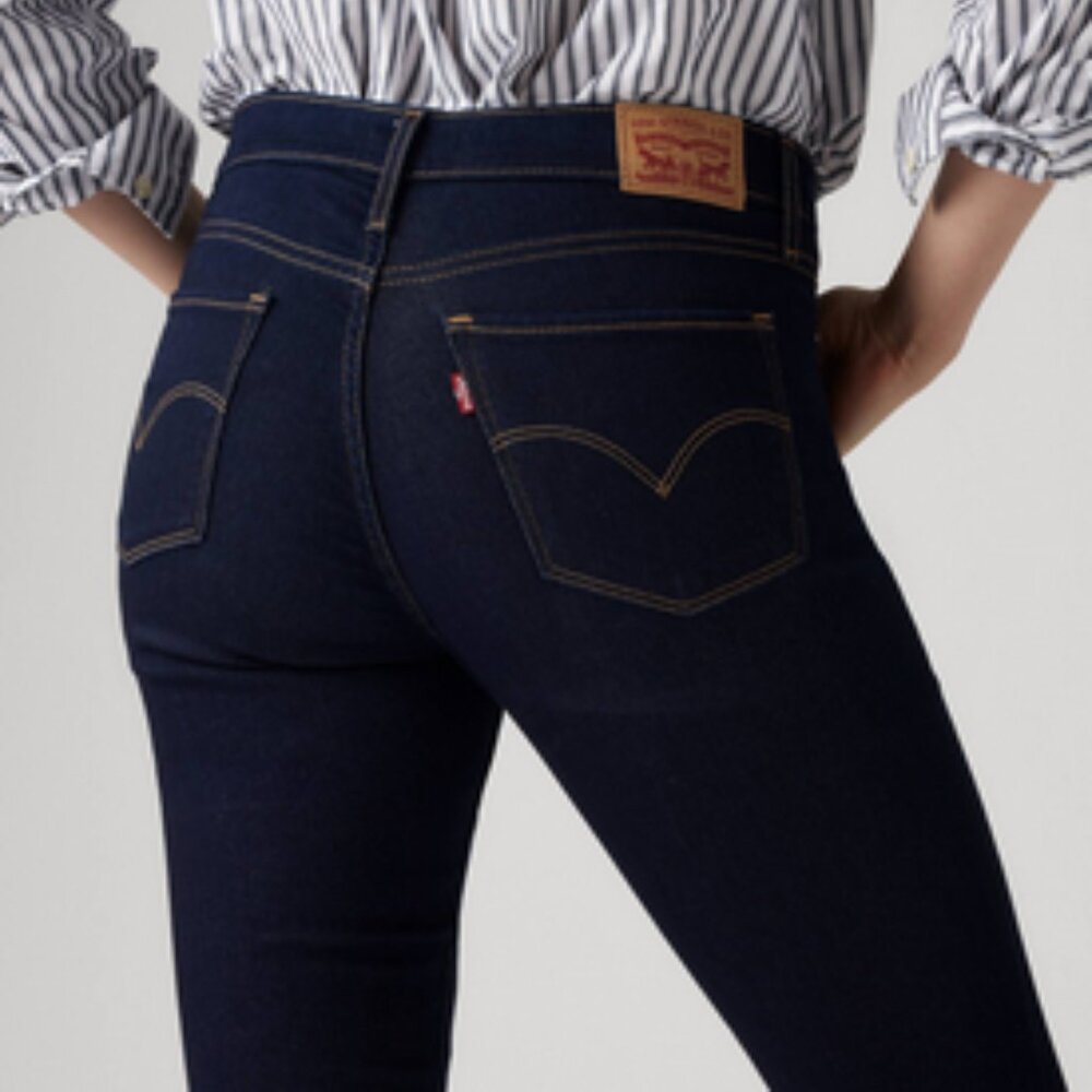 Levi's 312 Shaping Slim Jean